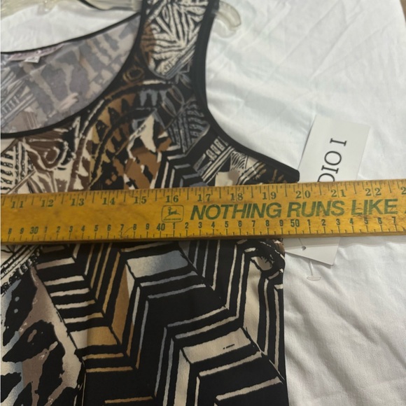 NWT 2pc. Studio 1 size 16 geometric design dress and solid black top. - Picture 5 of 11